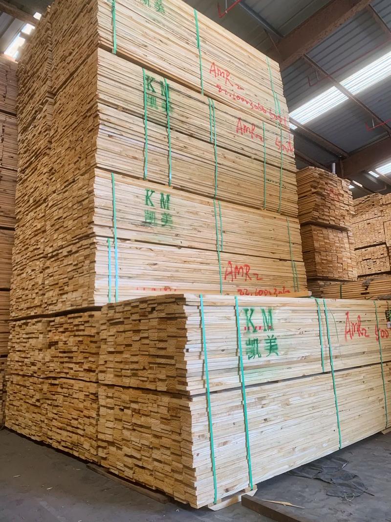 美国南方松,欧洲赤松,加拿大红雪松,樟子松等防腐木中,哪个好?再列一下...